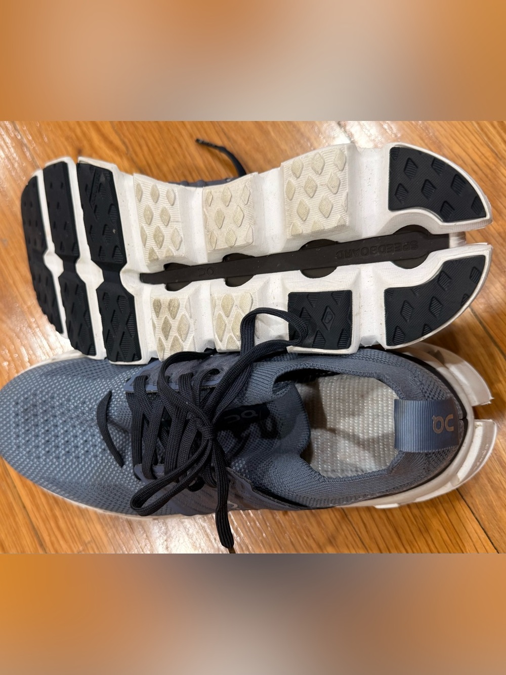 On Cloud Athletic Running Shoes in Navy and White - Picture 4 of 5